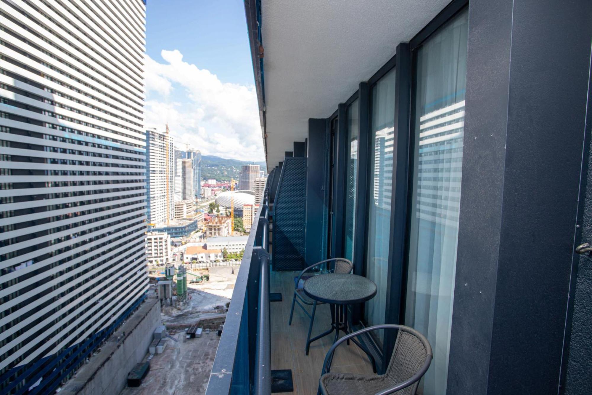 Apartamento Luxsor & Gorgeous Sea Vlews Batumi Exterior foto