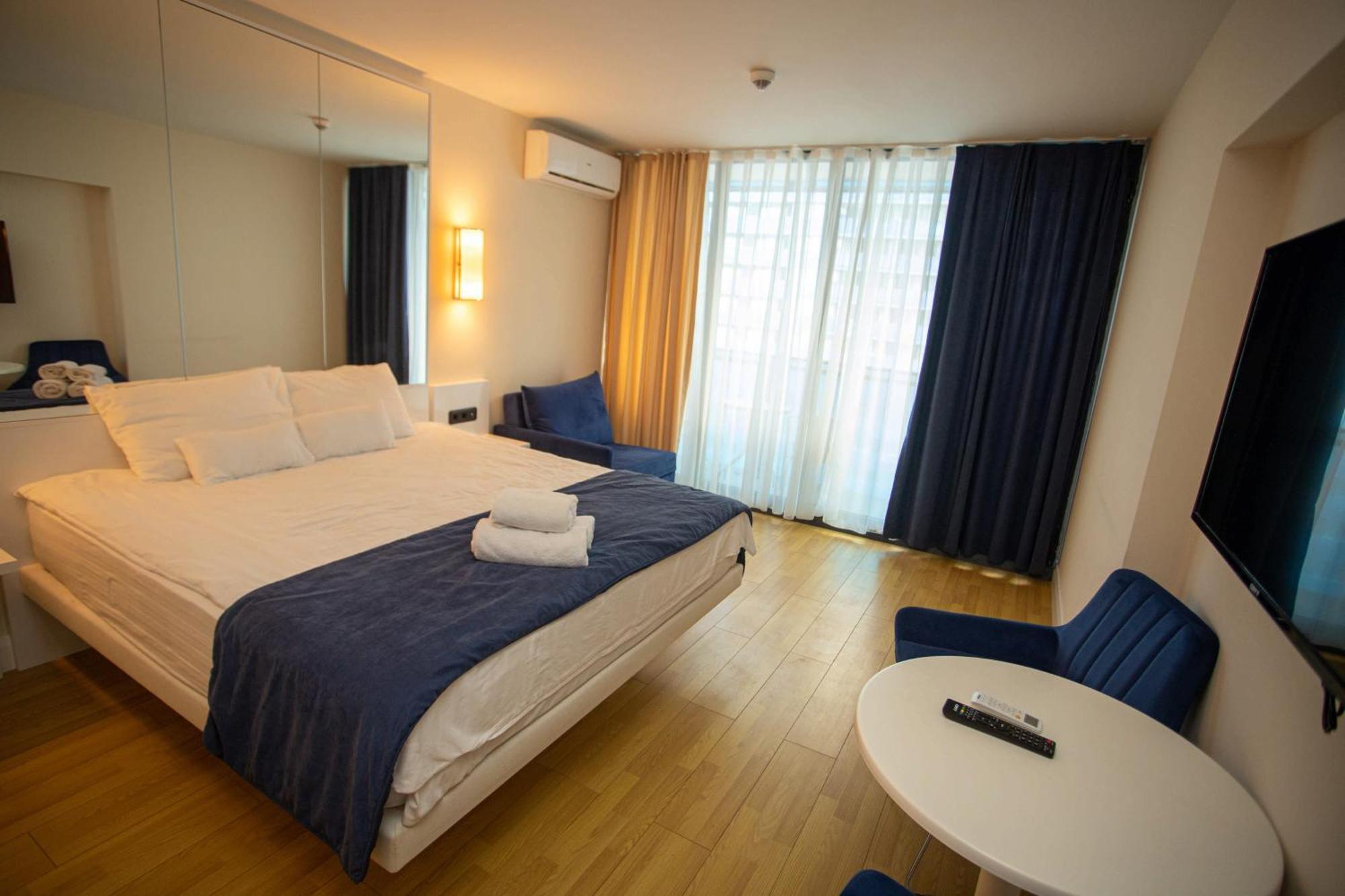 Apartamento Luxsor & Gorgeous Sea Vlews Batumi Exterior foto