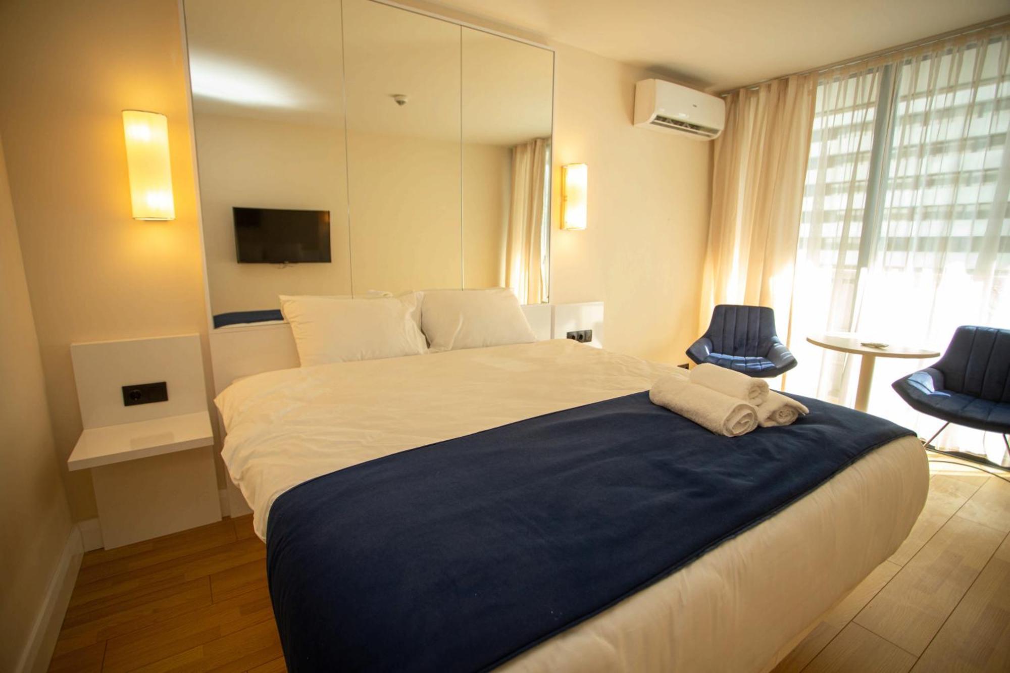 Apartamento Luxsor & Gorgeous Sea Vlews Batumi Exterior foto