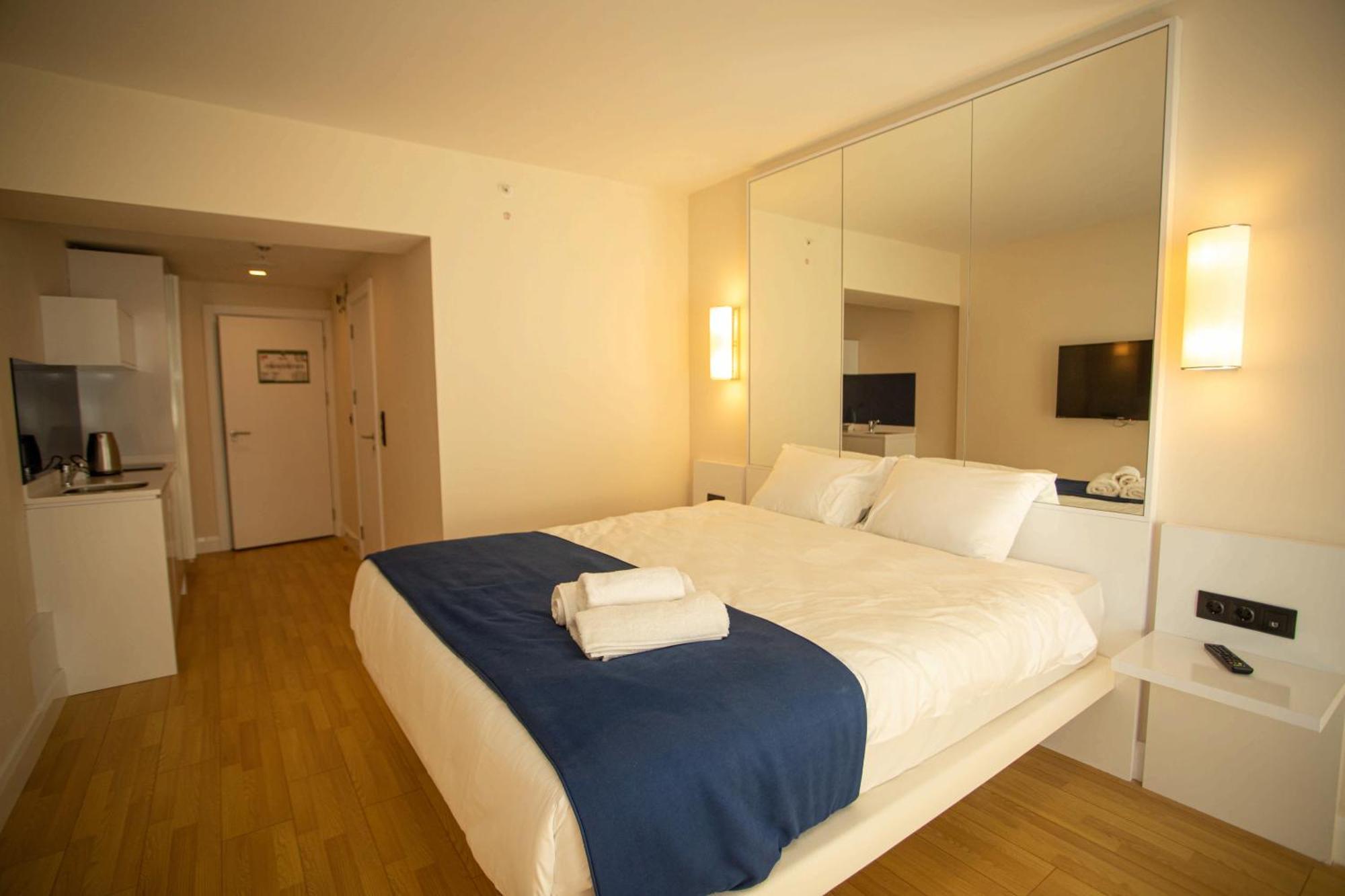 Apartamento Luxsor & Gorgeous Sea Vlews Batumi Exterior foto